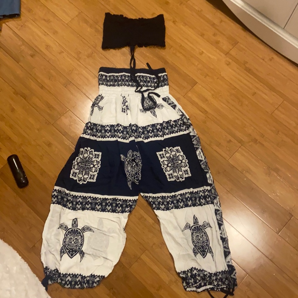 navy blue tropical beach set